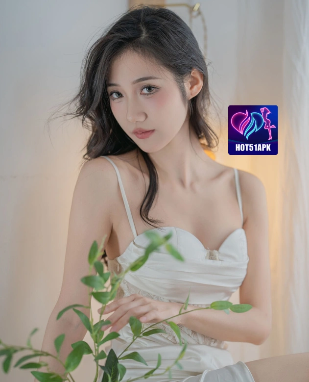 Dewi Siregar HOT51APK