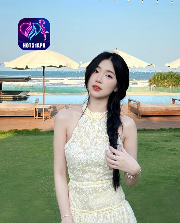 Hallie Glover HOT51APK
