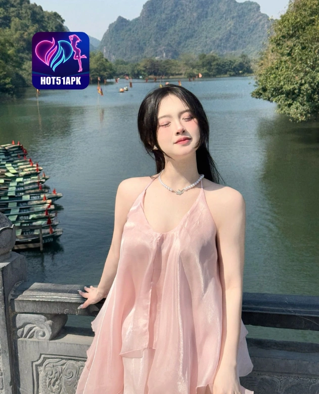 Kara McDowell HOT51APK