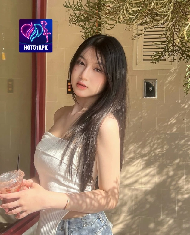 Rianti Cartwright HOT51APK