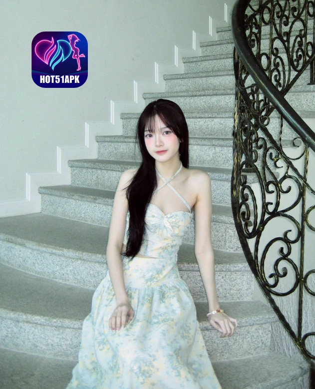 Vivienne Cross HOT51APK