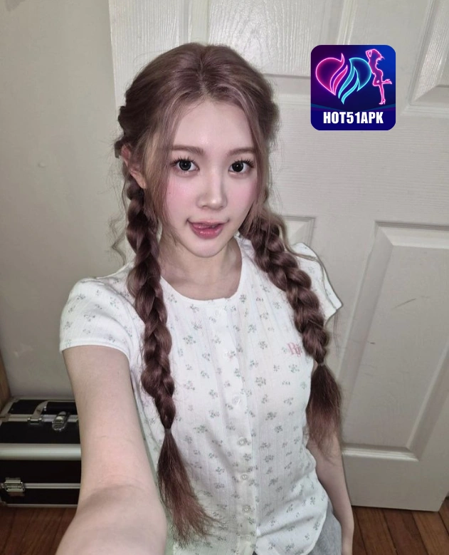 Dinda Suryani HOT51APK